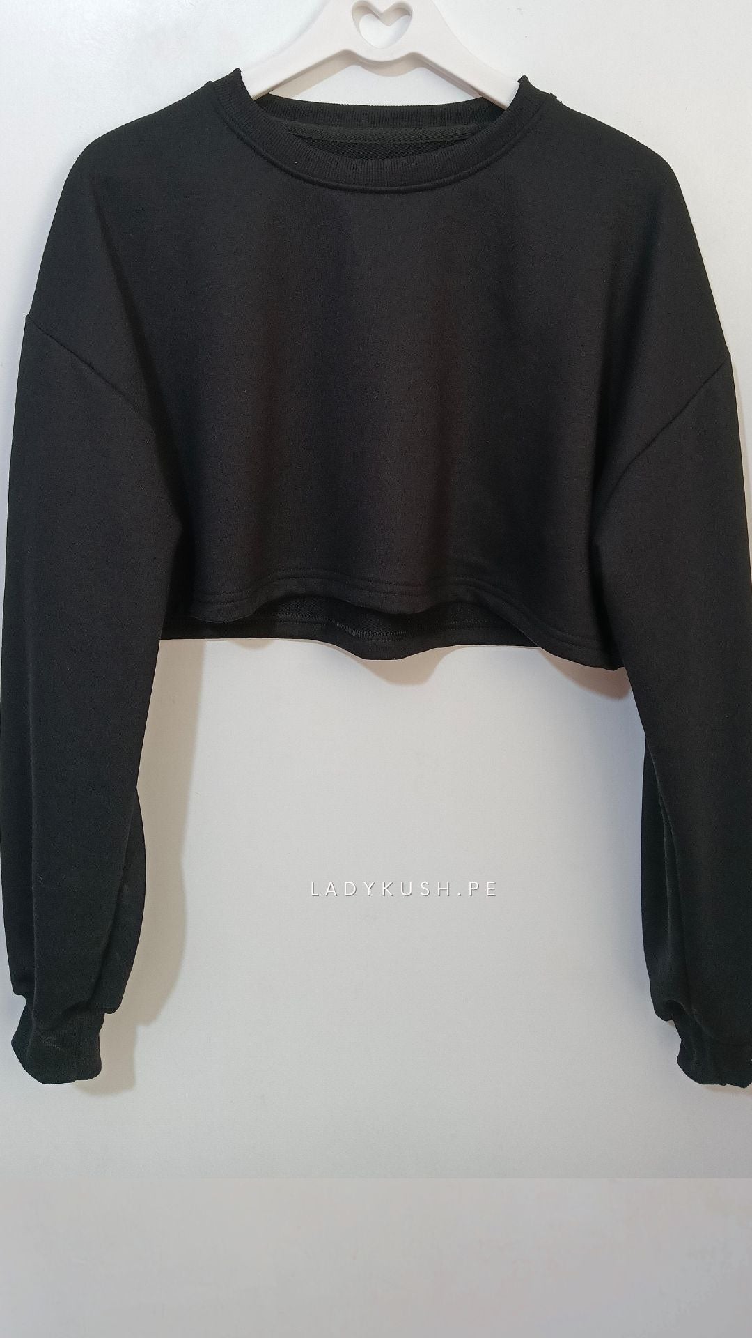 Polera Crop - Estilo y Comodidad